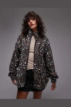 Topshop Fleece-jakke med ståkrave og lynlås i brunt leopardprint