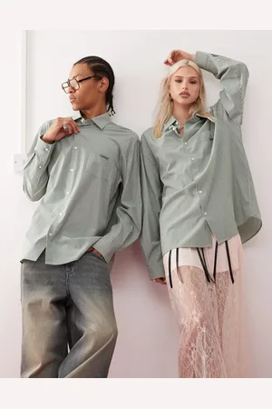 COLLUSION Unisex - Mintrgrtøn og oversized skjorte med striber-Grøn