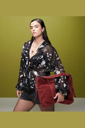 ASOS ASOS DESIGN Curve - Chiffon-bluse med monokromt blomstermønster og flæser samt bindebånd-Multifarvet
