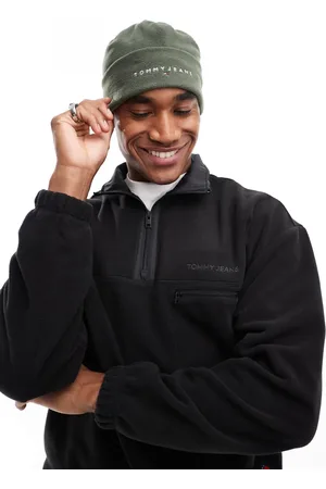 Tommy Hilfiger Militærgrøn hue med lineært logo i fleece