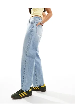 ASOS Lys mellemblå jeans med justerbar rem i taljen og tøndeformede ben