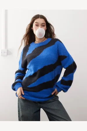 Noisy May Blå og sort og oversized trøje i tekstureret strik med zebrastriber