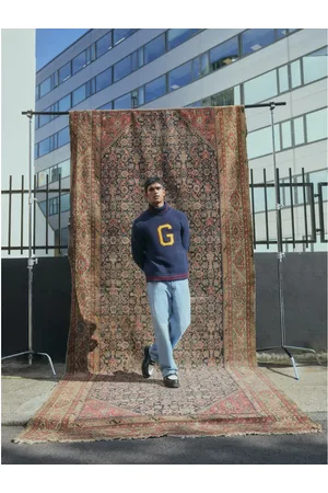 GANT Marineblå strikket rullekravetrøje med rund hals og collegelogo