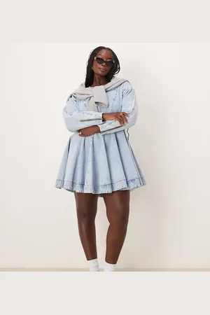 ASOS Curve - Denim-minikjole med lange ærmer og sømdetaljer i blå, afbleget vask