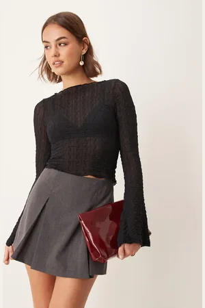 New Look Mørkegrå mini-skort med plisseringer