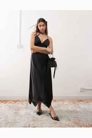 Miss Selfridge Maxikjole med blondeindsats i satin