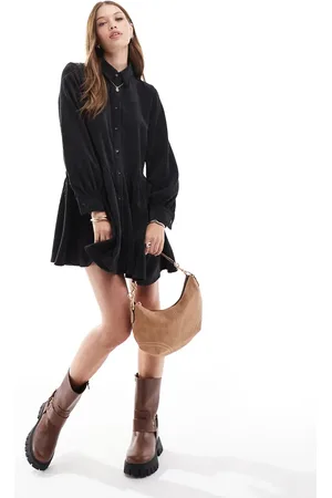 ASOS Minikjole med smock-snit og peplumkant i fløjl-Multifarvet