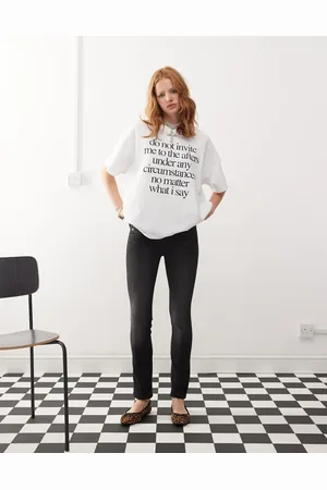 Cheap Monday Sleezie Low - Vasket sorte skinny-jeans med lav talje og ekstra stretch