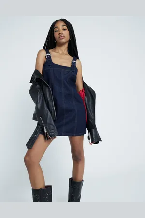 River Island Pinafore-kjole i denim med mørk vask i minilængde-Marineblå