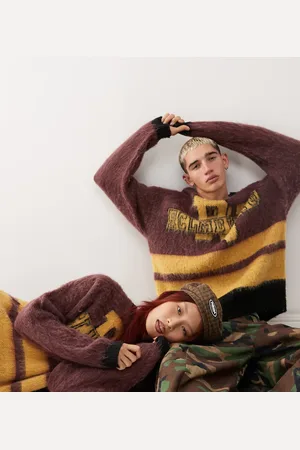 Reclaimed Brun unisex-trøje med varsity-logo