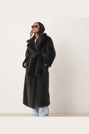 ASOS ASOS DESIGN Petite - longline-frakke i imiteret pels med bælte