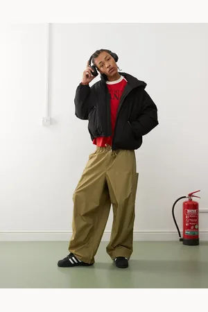 Weekday Floyd - dynejakke i bomber-stil