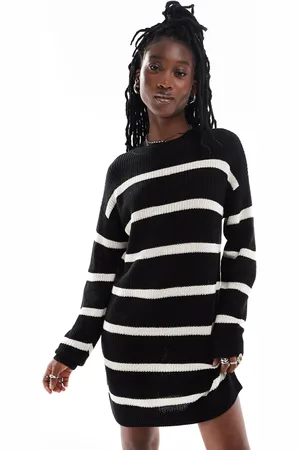 Noisy May Sort oversized sweaterkjole med cremehvide striber i strik