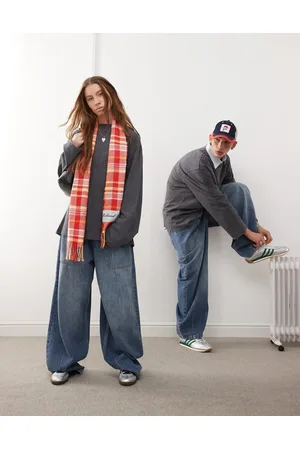 Reclaimed Unisex - Vasket oversized skater-T-shirt med lange ærmer