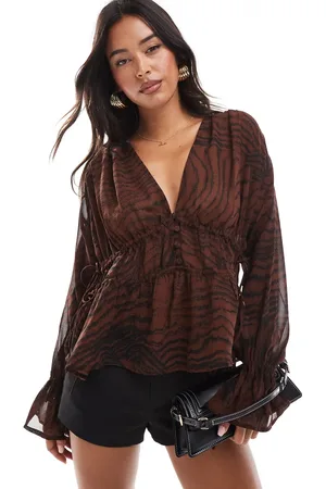 ASOS Chokoladehvid bluse med striber i blød chiffon-Multifarvet