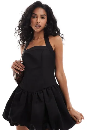 The Frolic Minikjole med halterneck og puffet design i kraftig satin - Kun hos ASOS