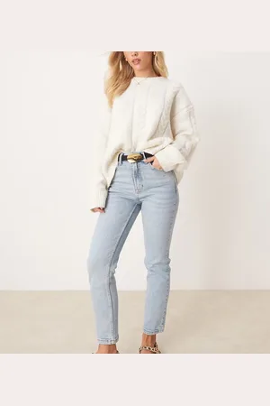 Stradivarius Petite - Vasket lyseblå smalle mom-jeans med stretch i bomuld