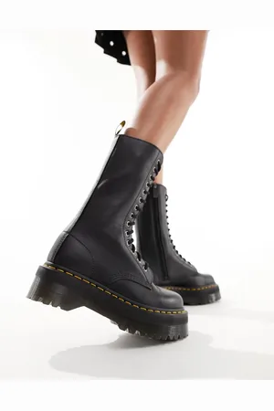 Dr. Martens Quad - Sorte unisex-støvler med 14 par snørehuller i læder