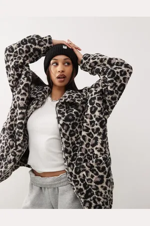 Noisy May Oversized fleece med leopardprint-Brun