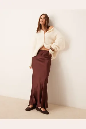 Miss Selfridge Maxinederdel med skråsnit og sløjfedetalje i satin-Brun
