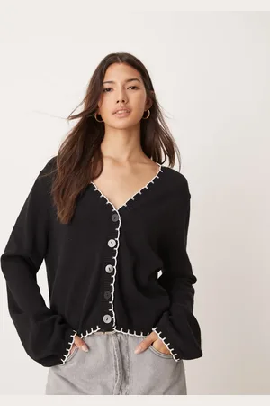 Miss Selfridge Cardigan med V-hals og tæppesyninger