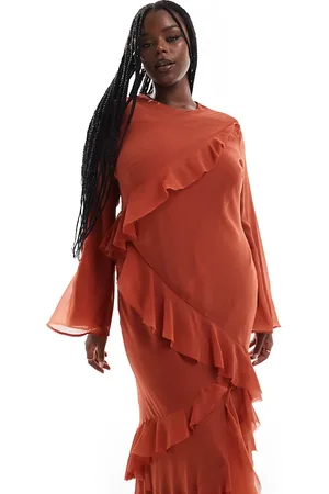 ASOS ASOS DESIGN Curve - Rustrød maxikjole med ekstreme flæser og lange trompetærmer