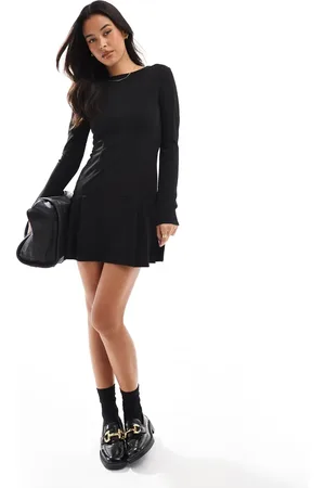 Miss Selfridge Minikjole med lange ærmer, sænket talje og plisseringer