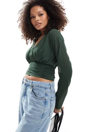 ASOS Cropped bluse med V-hals og rynker på ryggen i -Brun