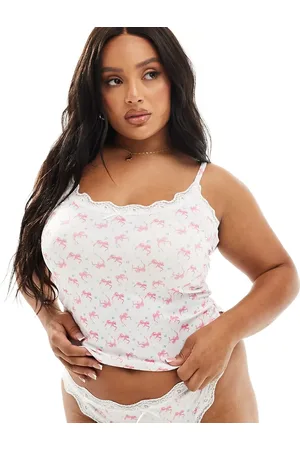 ASOS ASOS DESIGN Curve - Cassie - Ribstrikket sæt med cami-top og briefs med sløjfedetaljer og småblomstret print-Hvid