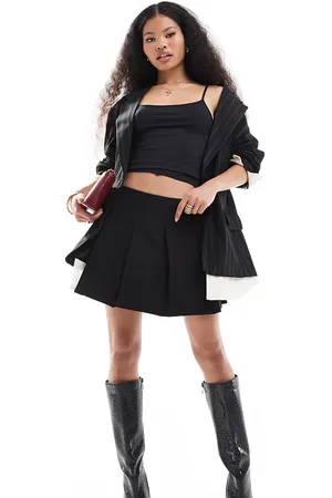 ASOS Petite - skræddersyet mininederdel med plisseringer