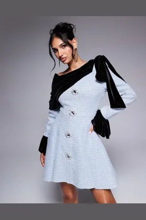 ASOS Isblå minikjole med udsmykkede knapper i bouclé og velour-Grøn