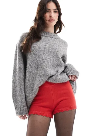 Cotton On Cotton On - Strikkede mikroshorts med broderi i