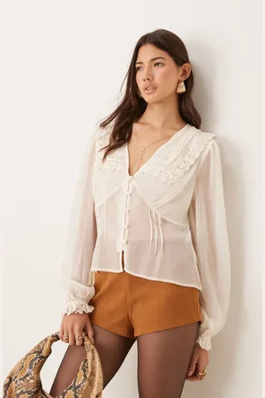 ASOS Cremehvid bluse med blondedetalje og krave