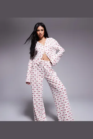 Kaiia Pyjamasbukser med rødt sløjfeprint - Del af sæt - Kun hos ASOS-Multifarvet