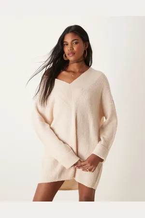 Miss Selfridge Cremehvid løstsiddende minikjole med V-hals