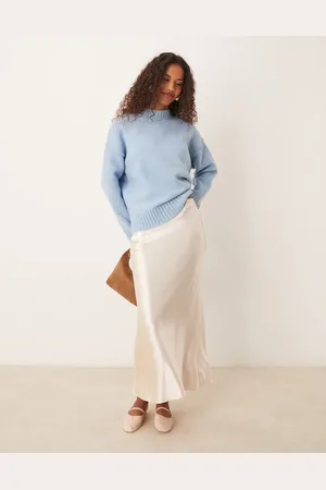 New Look Minkfarvet midinederdel med skråsnit i satin-Neutral