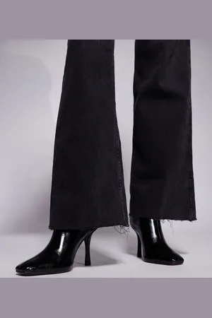 River Island Sorte og enkle støvler med skrå hæl