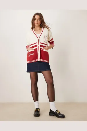 GANT Cremehvid og rød strikket college-cardigan med logo