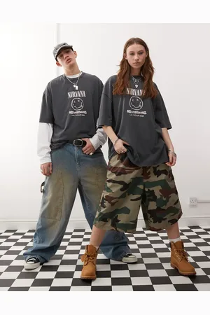 ASOS Unisex - Forvasket sort T-shirt med oversized pasform og tykt licenseret Nirvana Nevermind-print