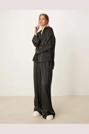 ASOS Oversized pyjamassæt med skjorte og bukser i satin