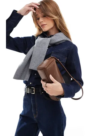 ASOS Skuldertaske med hævede kantdetaljer i firkantet stil