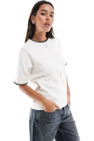 Threadbare T-shirt i strik med kantbåndsdetalje