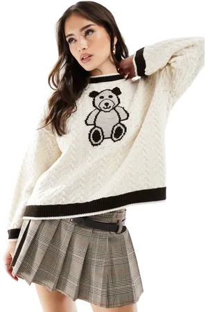 Miss Selfridge Oversized trøje i kabelstrik med jacquardvævet bamse-Hvid