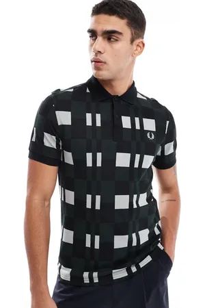 Fred Perry Og grå poloskjorte med gennemgående og ternet print