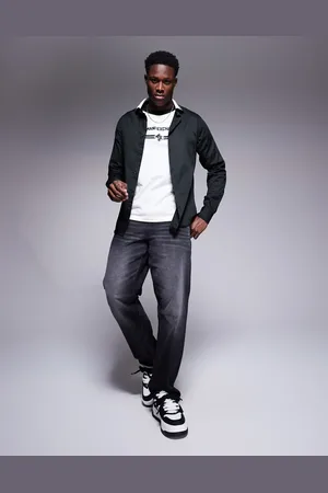 Armani Exchange Sort skjorte med kontrastkrave med striber