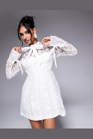 ASOS Minikjole med lange ærmer og korsetdetaljer i jacquard-blondestof