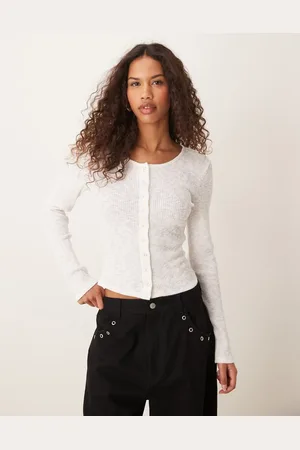Gina Tricot Hvid ribstrikket top med knapper foran og lange ærmer