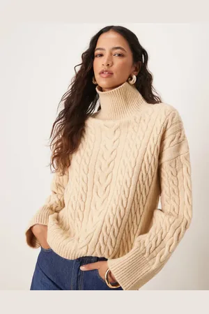 Miss Selfridge Kærnemælksfarvet striktrøje med ståkrave i kabelstrik-Neutral