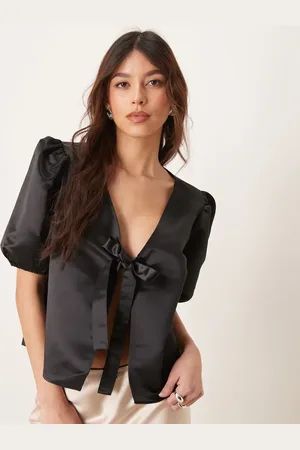 ASOS Satinbluse med bindefront og struktur