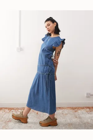 Reclaimed Maxikjole i denim med asymmetrisk rynket design